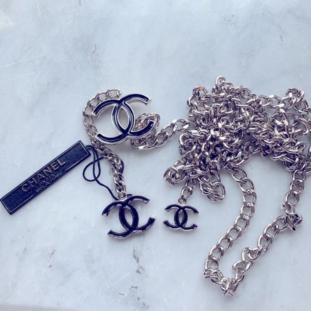 CHANEL 🖤 Rare CC Logo Charms Chain Belt Necklace Hair Black and Silver NWT